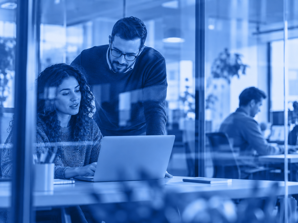 Employee receiving direct Microsoft 365 support